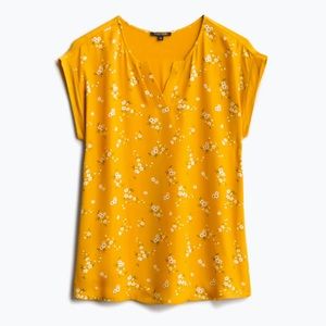 UEC PAPERMOON FLORAL BLOUSE SIZE MEDIUM!